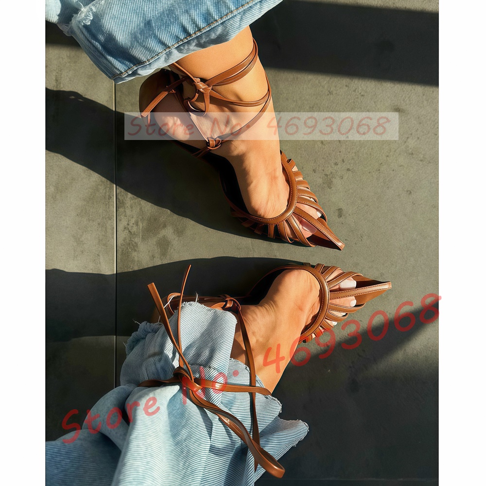 Bruine spitse teen sandalen me - Crossfit Lady recensie en prijs